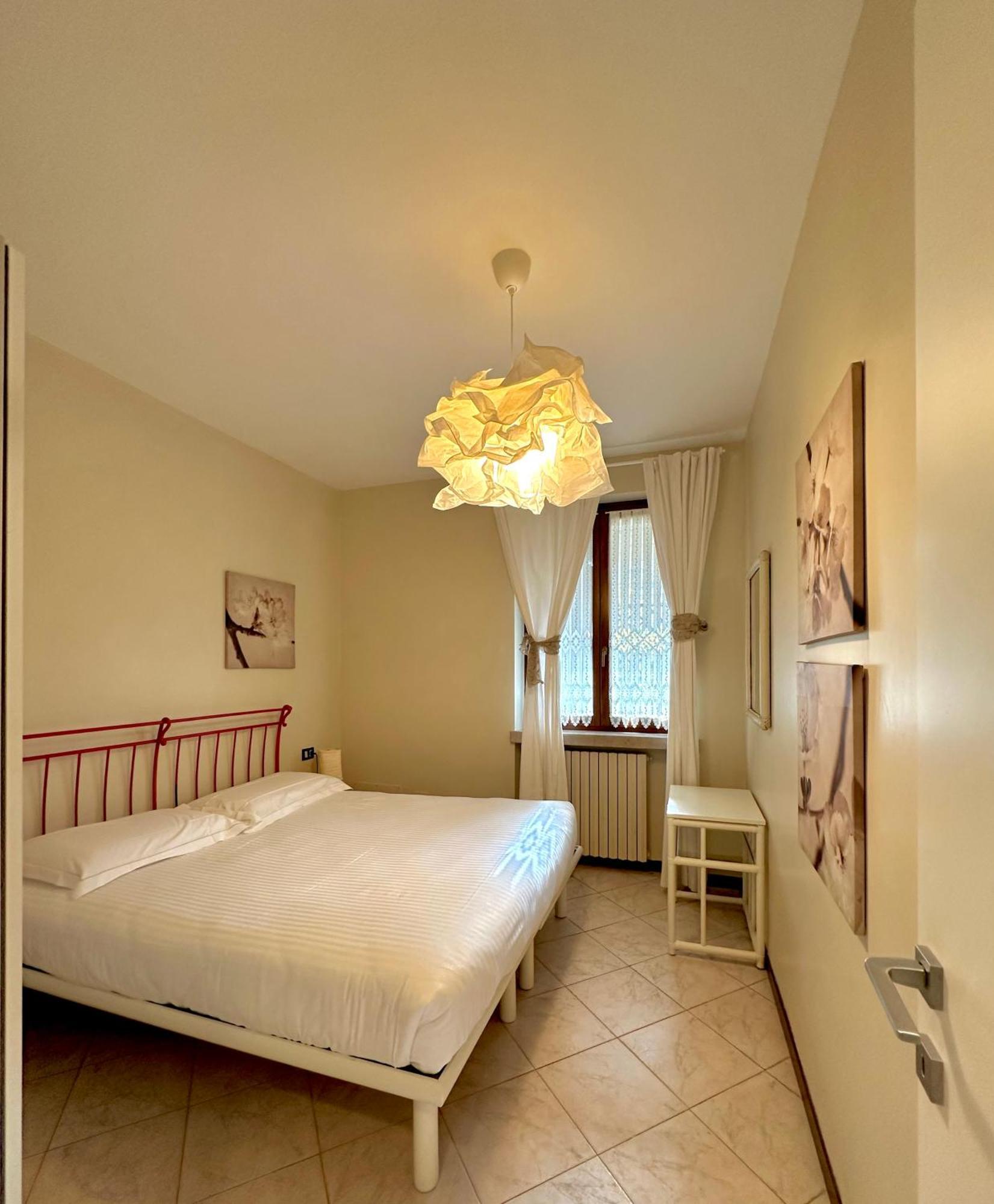 Lauri & Faggi Aparthotel Desenzano del Garda Exterior foto